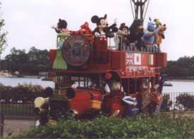 disney02-16R.jpg (7777 bytes)