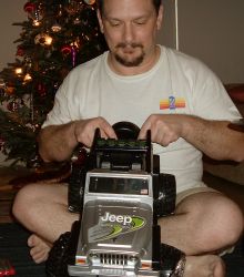 xmas04_1225_Jjeep.JPG (13851 bytes)