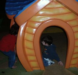 2005_0125_NALEX5A.jpg (11104 bytes)