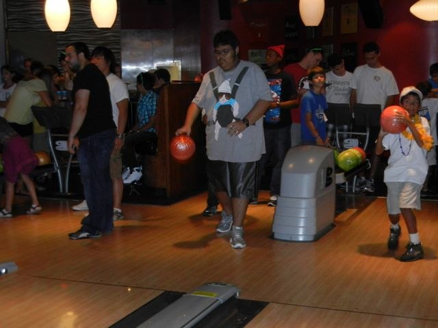 Thursday July 28 Camputos Day 6: Lunch and Bowling @ Splitsville