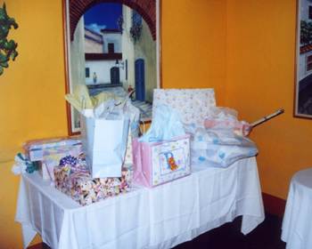 SH-GIFTS.jpg (13373 bytes)