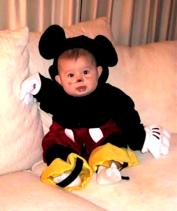 What a hard time I had choosing the cutest pic of this lil lady!