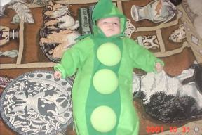 Cute, cute, cute! My Mommy is crazy about kitties!!